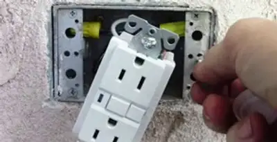 gfci circuits service showing installation of a ground fault circuit interrupter outlet by licensed electricians in San Jose, CA